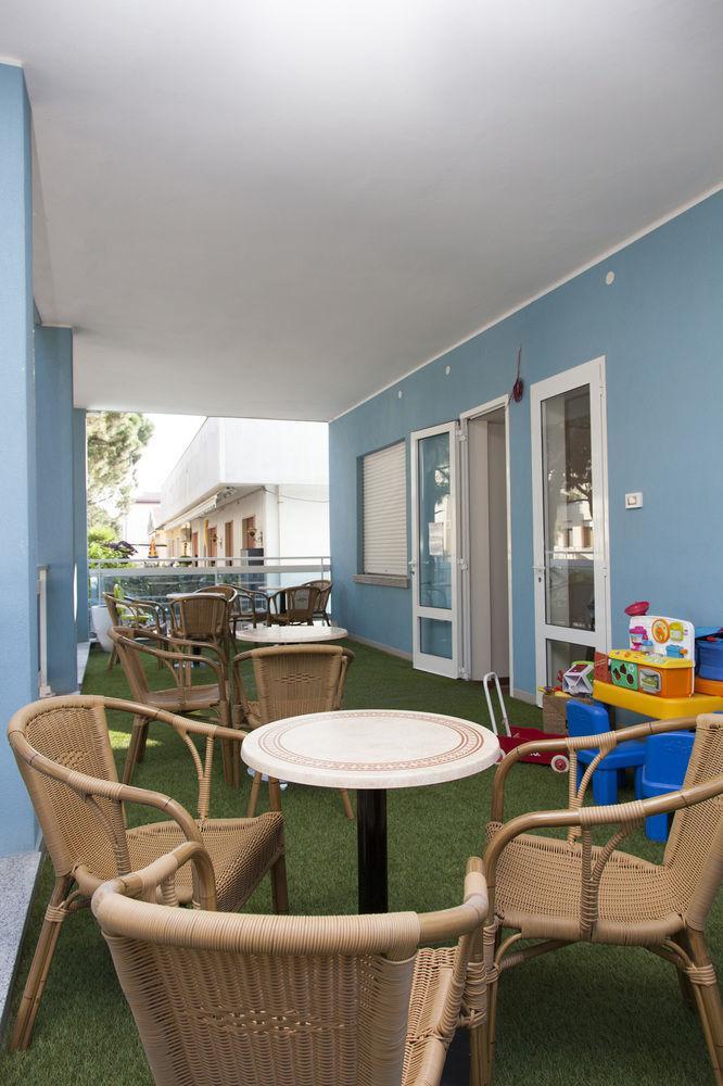 Mare Live Hotel 2*